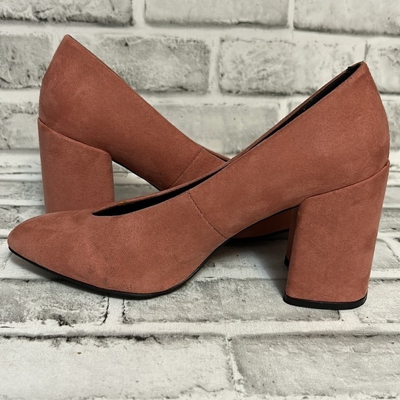 QUPID Dusty Rose, Suede, High Topline Block Point High Heels, Size 7, NWOT - Picture 2 of 10